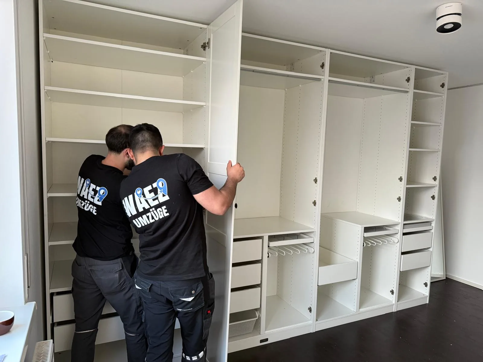 Möbelmontage beim Privatumzug – Waez Umzüge Coburg